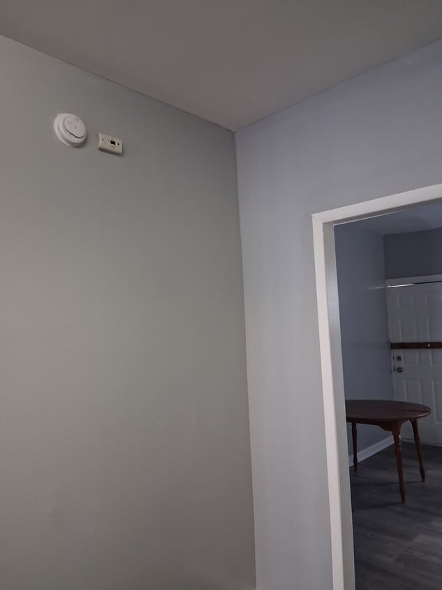 Primary Photo - 2426 E Lafayette Ave