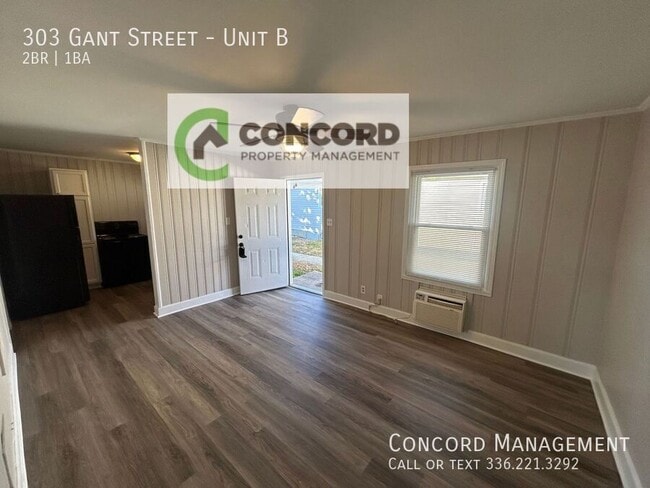 Building Photo - 303 Gant St