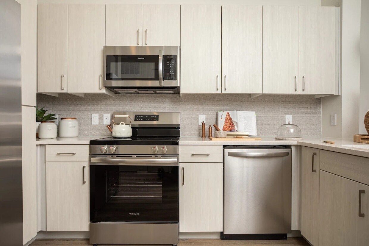 Foto del edificio - 1690 North Loop