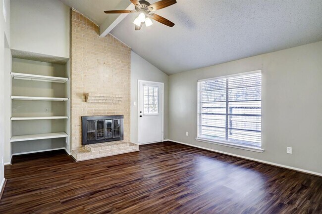 Building Photo - 19435 Cypress Harbor Dr