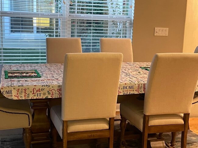 Foto del edificio - 250 N Harbor Dr