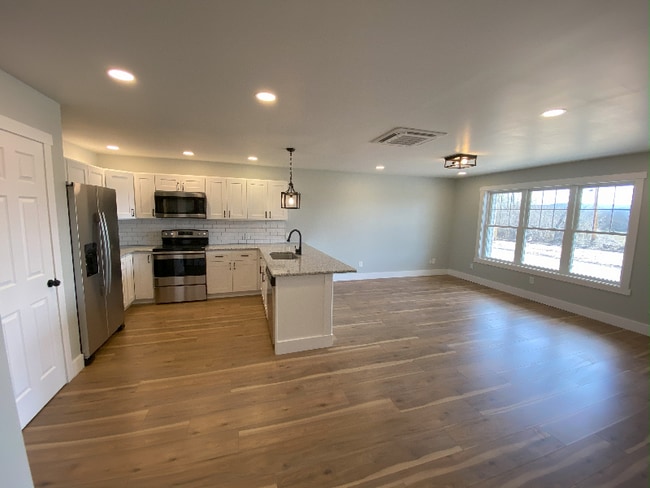 Building Photo - 286 Caswell Rd