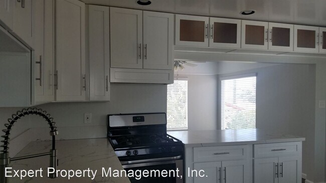 Foto del edificio - 303-321 Olive St