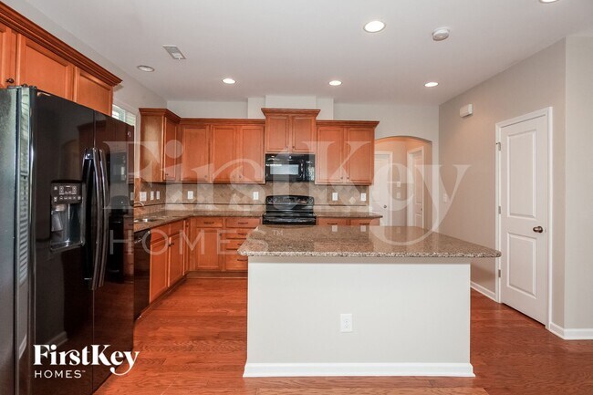 Building Photo - 19017 Park Terrace Ln