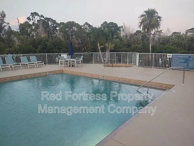 Foto del edificio - 1789 Four Mile Cove Pkwy
