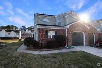 Building Photo - 106 Linden Ct