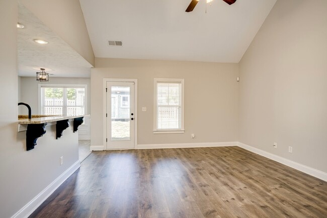 Foto del edificio - 635 Shipley Ave