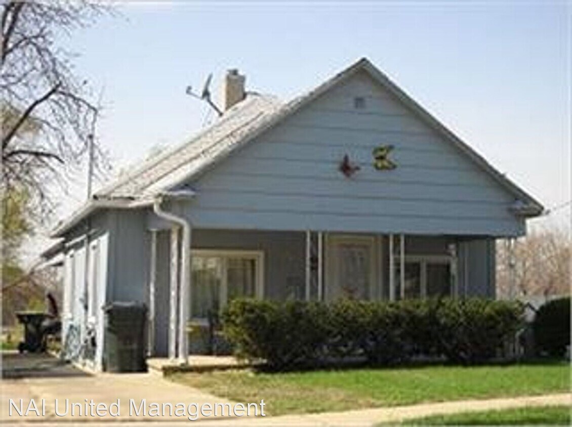 2 br, 1 bath House 1517 S Fairmount House Rental in Sioux City, IA