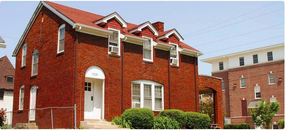 Primary Photo - 1109 Arbor St