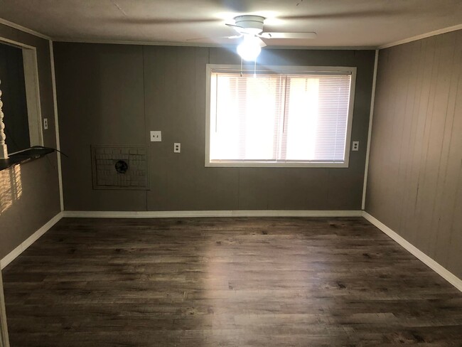 Dining Room - 191 Co Rd 8401