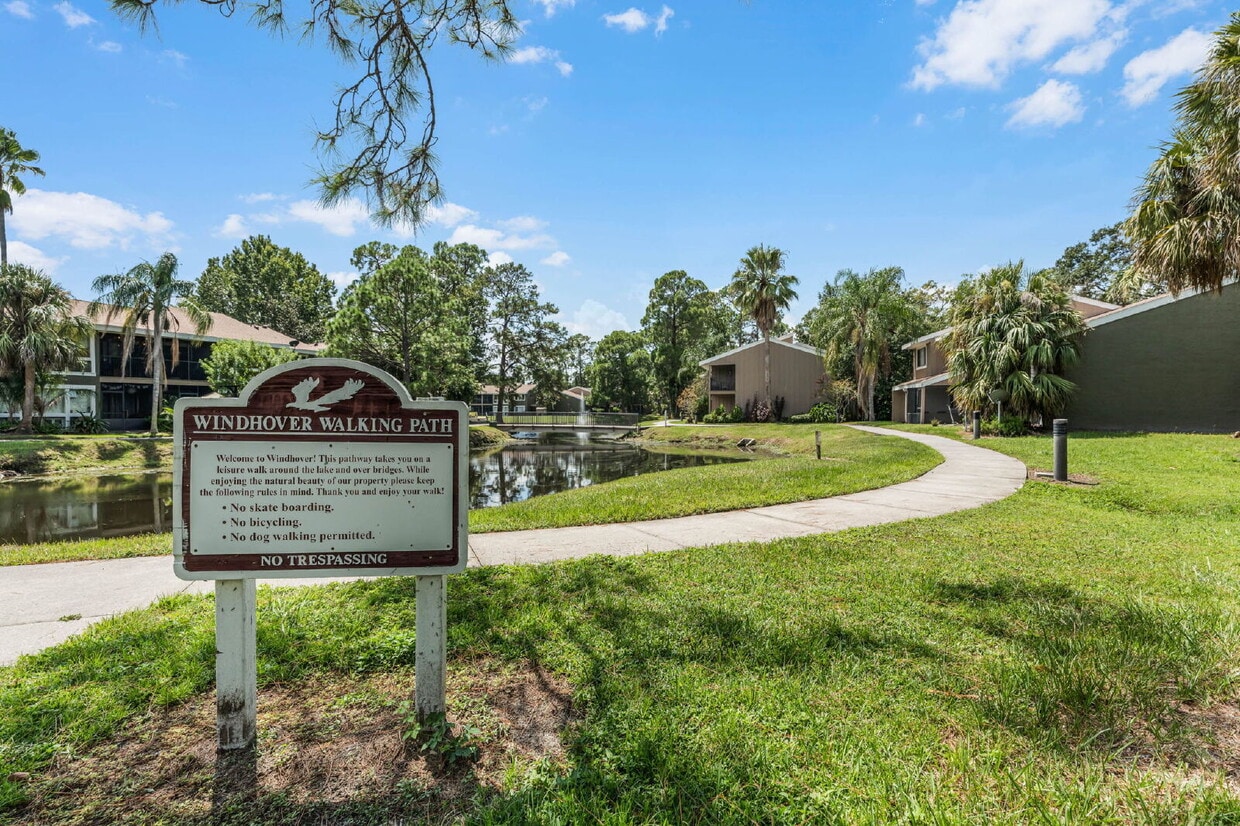 Fully Renovated 2-Bedroom Condo—Just 1 Mile from Universal! - Fully Renovated 2-Bedroom Condo—Just 1 Mile from Universal!