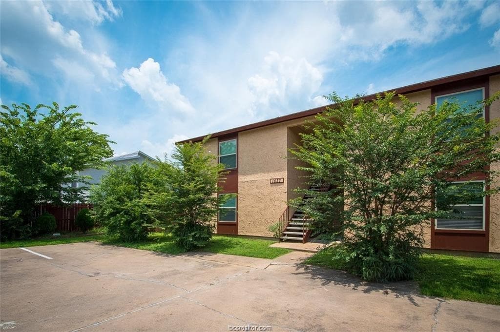 1537 Pine Ridge Dr, College Station, TX 77840 Townhome Rentals in