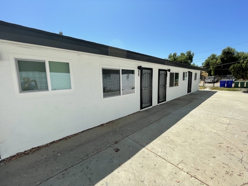Primary Photo - 3873 Cottonwood St