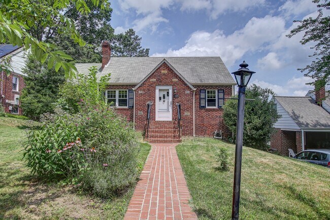 Building Photo - 414 Boyd Ave