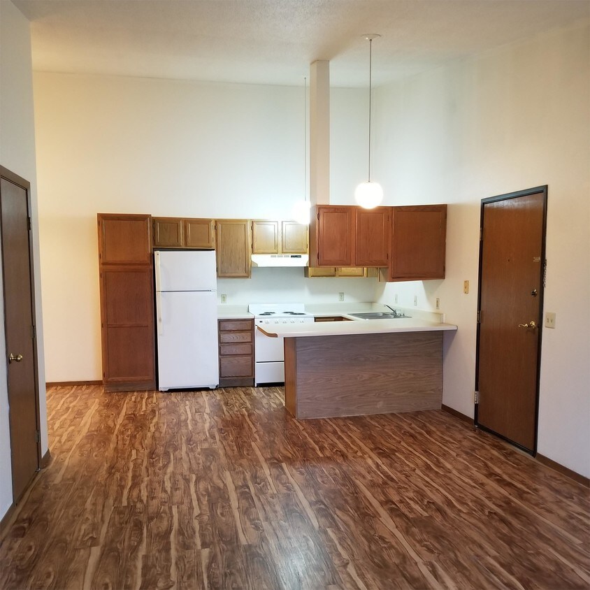 400 Village Dr Unit 302, Marshall, MN 56258 Apartment for Rent in