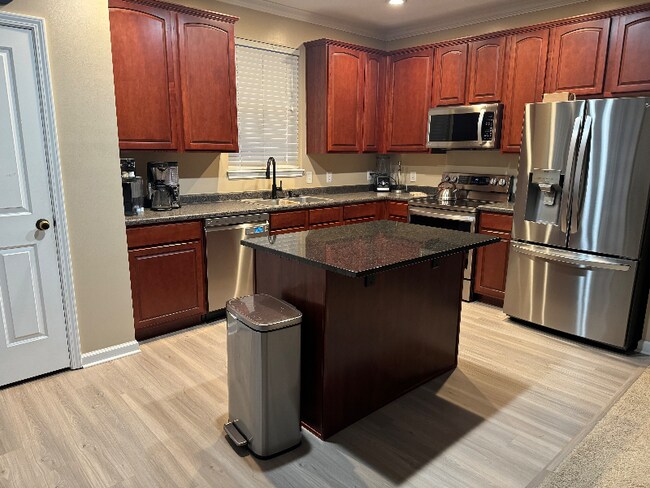 Foto del edificio - 6948 Vistamere Way