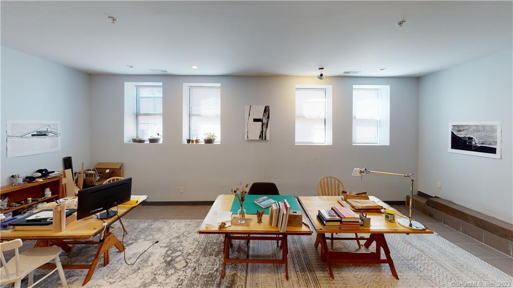Foto principal - 847 State St
