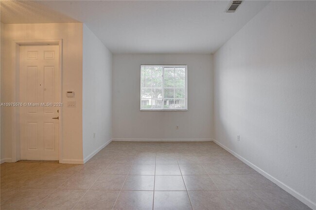Building Photo - 21111 NW 14th Pl
