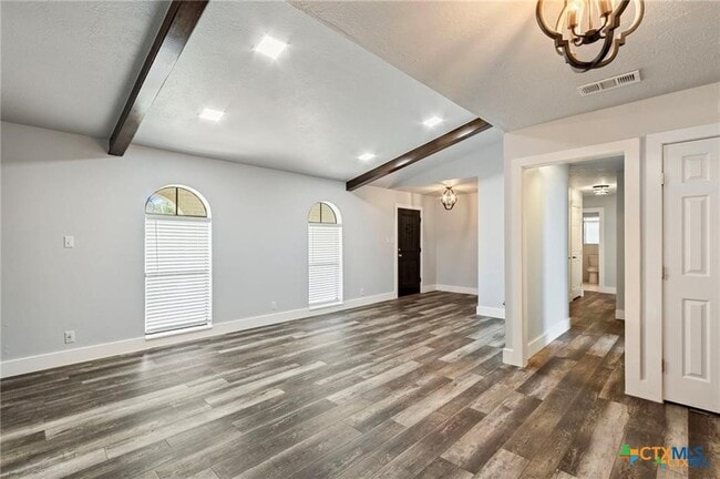 Building Photo - 220 E Belton Ave