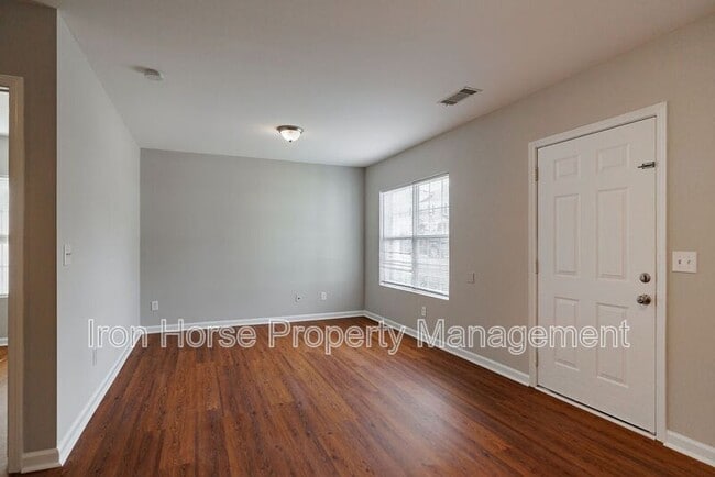 Building Photo - 638 Mill Stone Bluff