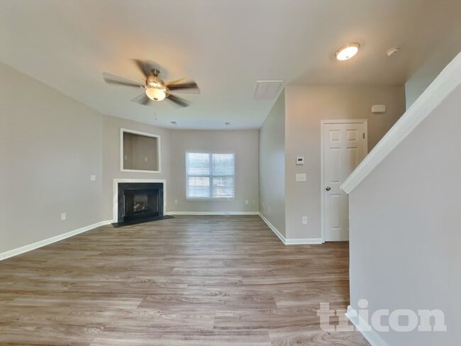 Foto del edificio - 4103 Laurel Creek Dr