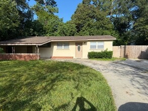 Building Photo - 6533 Cooper Ln