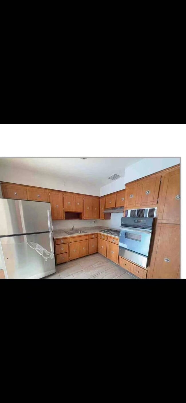 Building Photo - 5917 59th Dr