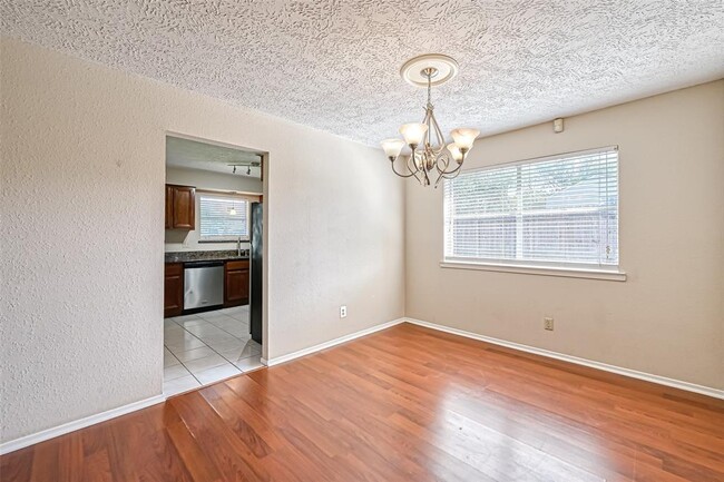 Foto del edificio - 442 Redway Ln