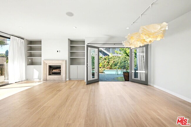 Foto del edificio - 1021 Westmount Dr