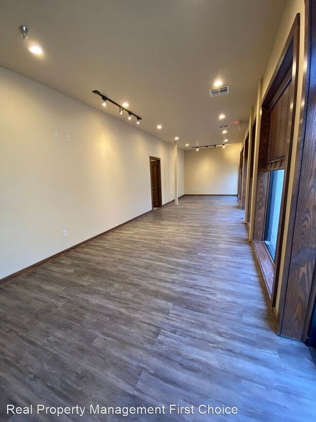 Building Photo - 6 br, 3 bath House - 9 N 9th Street