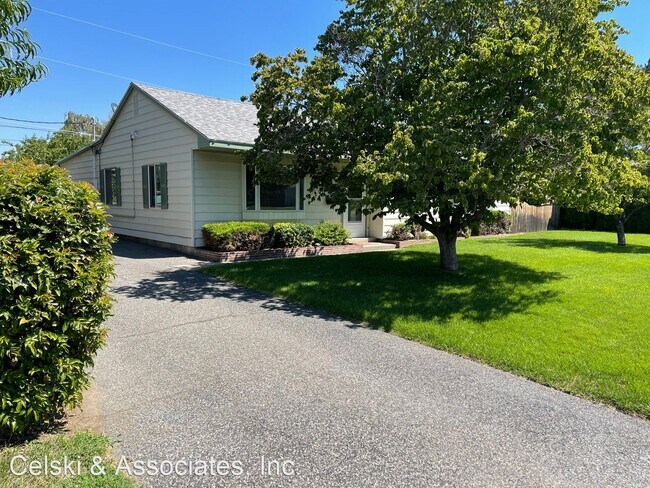 Building Photo - 3 br, 2 bath House - 612 Jefferson St.
