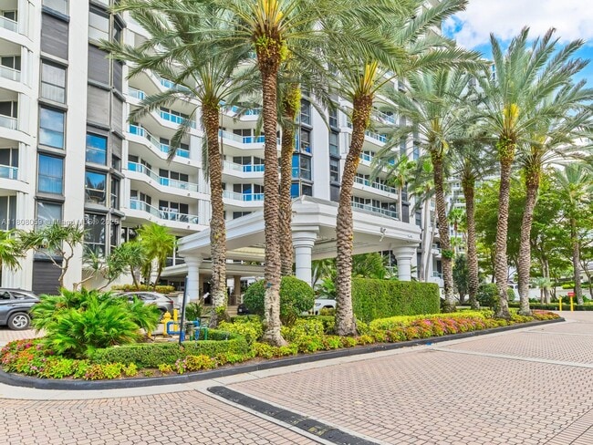 Building Photo - 21205 Yacht Club Dr