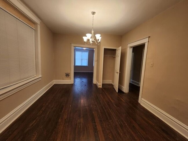 Building Photo - Spacious Four Bedroom, Two Bath House for ...