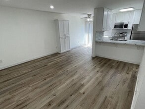 Building Photo - 4860 Rolando Ct
