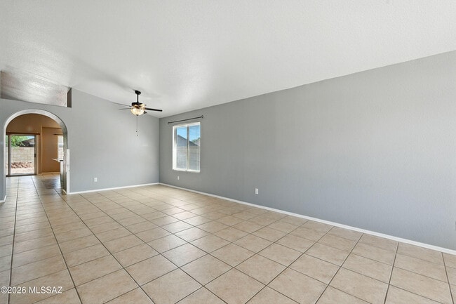 Building Photo - 7997 E Snakeroot Dr