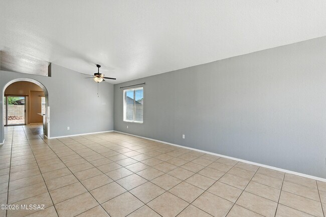 Foto del edificio - 7997 E Snakeroot Dr
