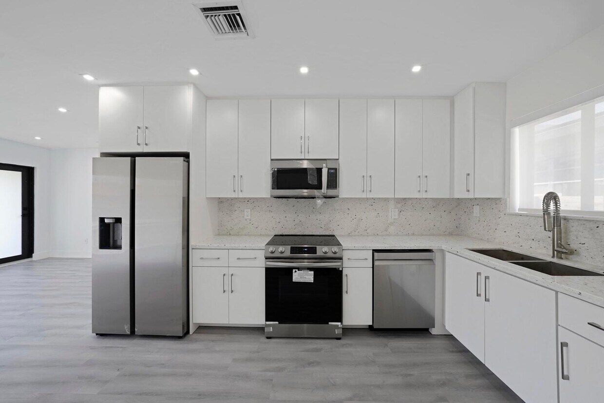 Foto principal - 1103 SW 12th St