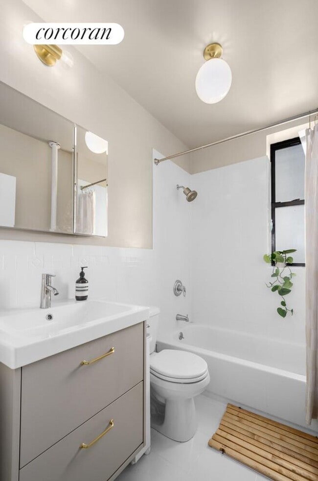 Building Photo - 14 Butler Pl