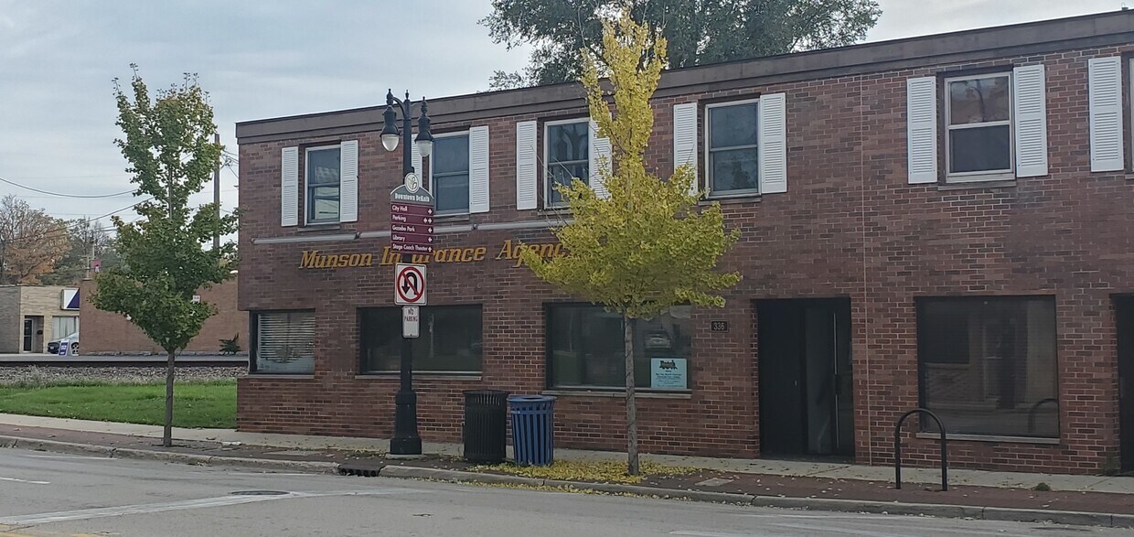 336 1/2 E Lincoln Hwy, DeKalb, IL 60115 House Rental in DeKalb, IL