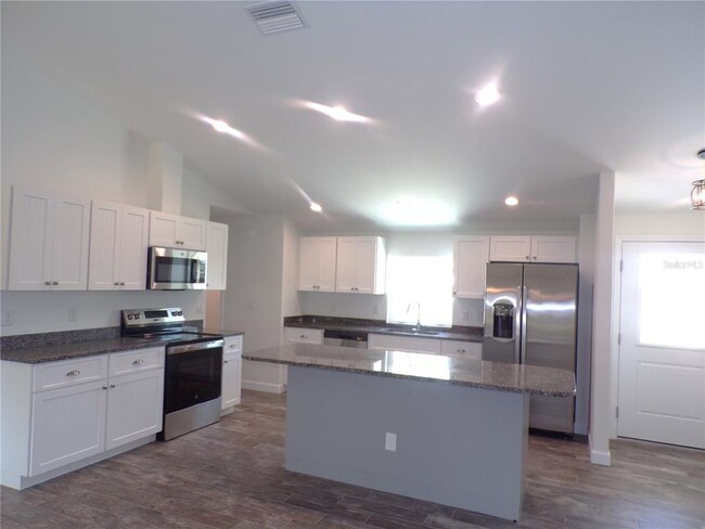 Foto del edificio - 2989 Pinetree St