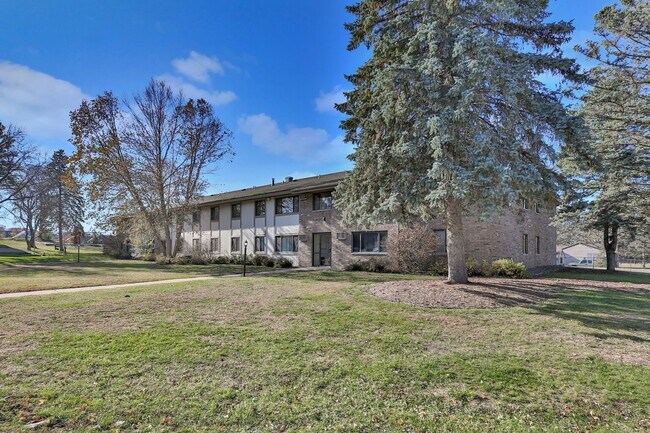 Foto del edificio - 6001 E Viking Blvd