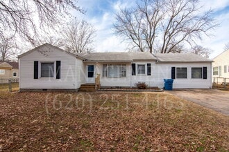 Building Photo - 608 Waverly Way