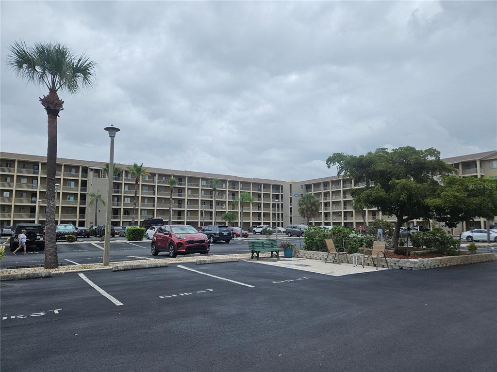 Primary Photo - 3592 Lake Bayshore Dr