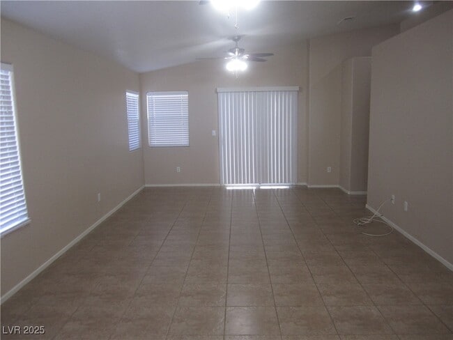 Building Photo - 1546 Dusty Canyon St