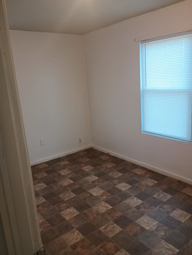 Building Photo - Progress only with work