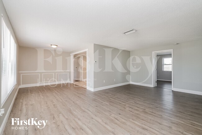 Foto del edificio - 3641 Windham Dr