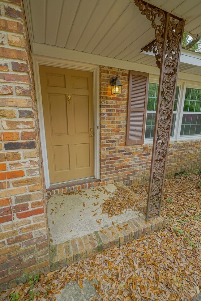 Foto del edificio - Sublease: Available 7/22/25 Beautiful 4/2 ...