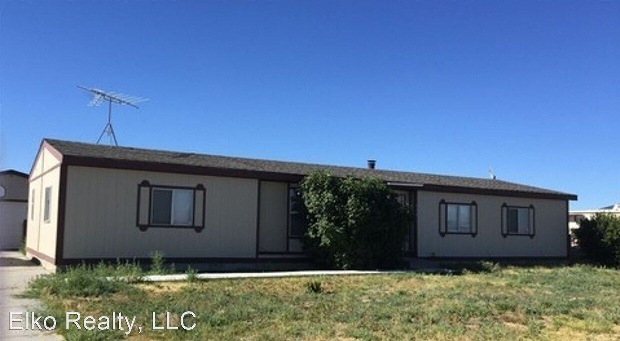 Primary Photo - 4 br, 2 bath House - 110 Springfield Pkwy