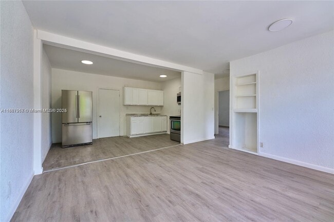 Foto del edificio - 11501 NW 27th Ave