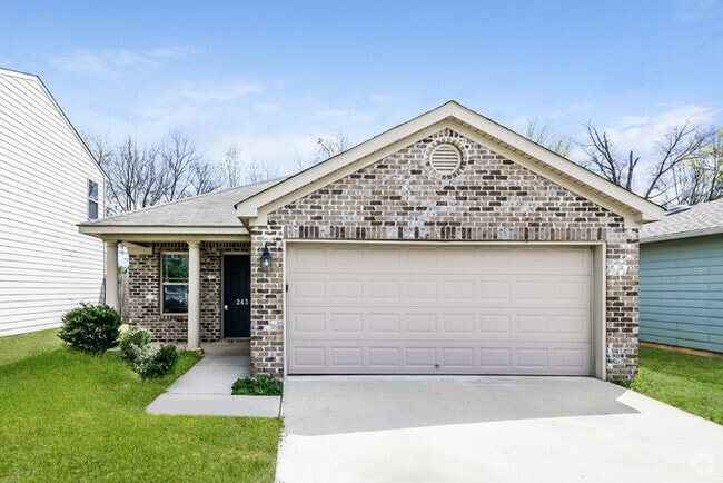 Building Photo - 243 Bermuda Lakes Dr